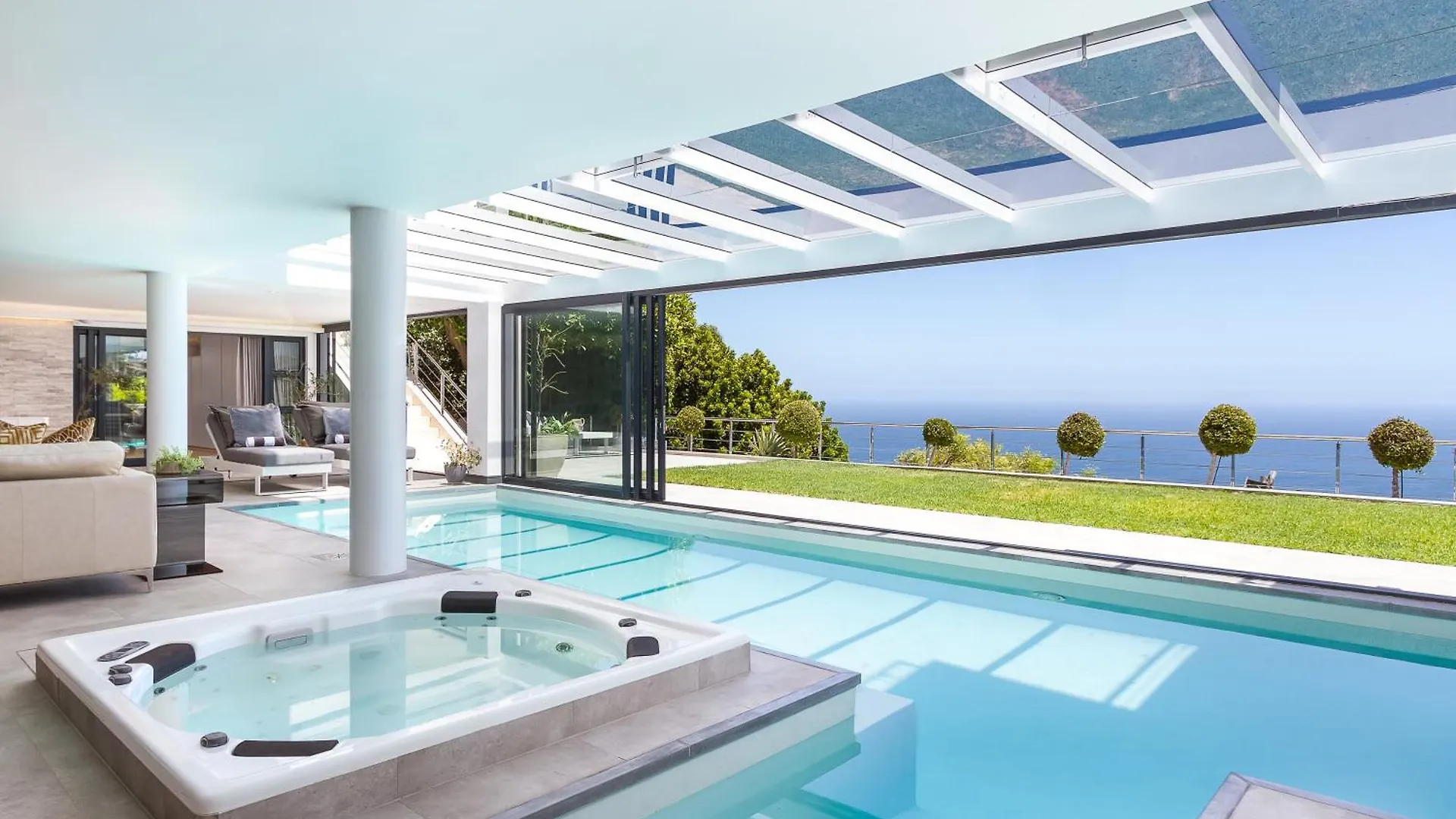 Horizon Sunset Camps Bay Apartment In Cape Town - 2 Bedroom 3 Bathroom No Powercuts 0*,  Sudafrica