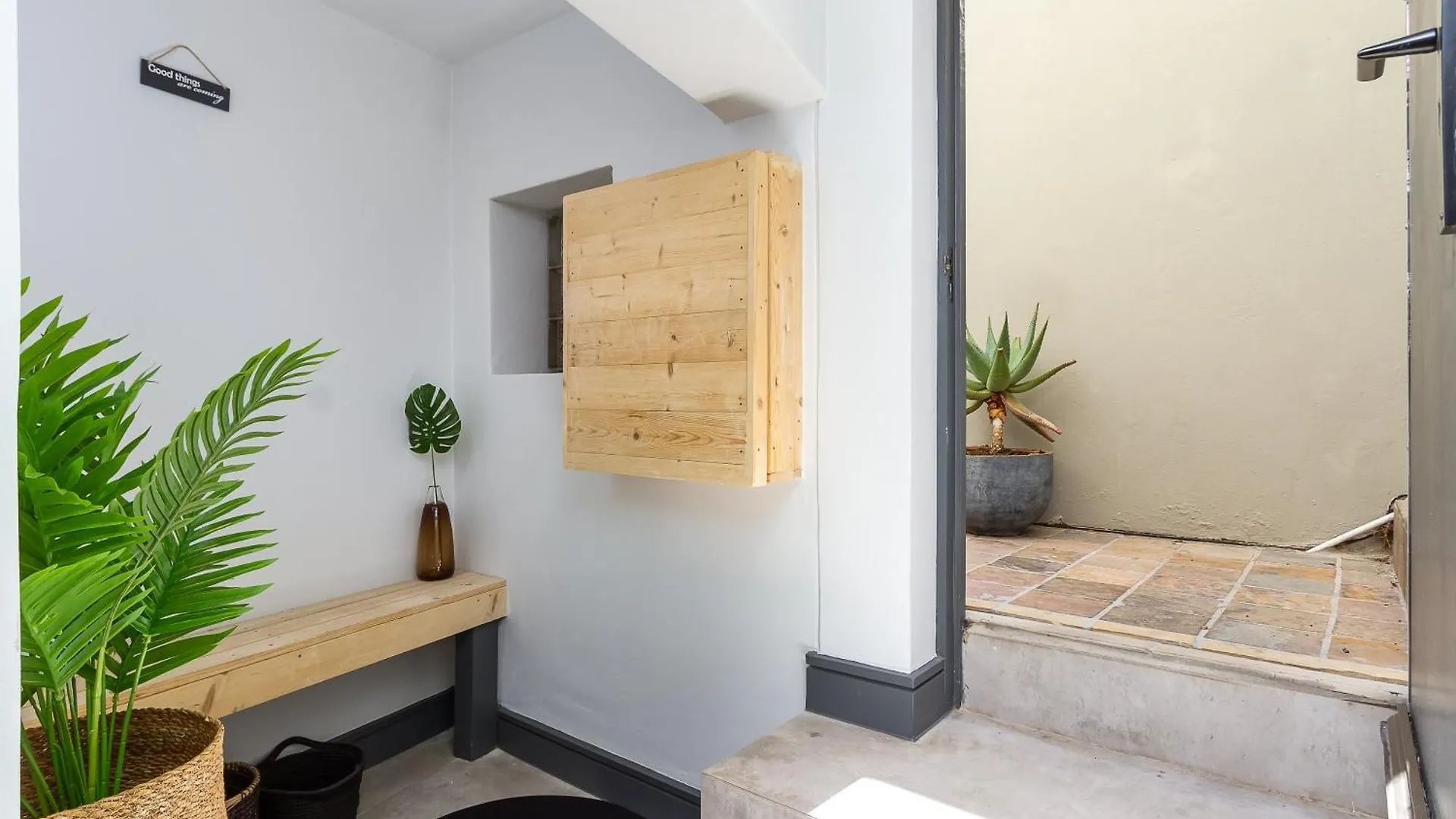 Horizon Sunset Camps Bay Apartment In Cape Town - 2 Bedroom 3 Bathroom No Powercuts 0*,  Sudafrica