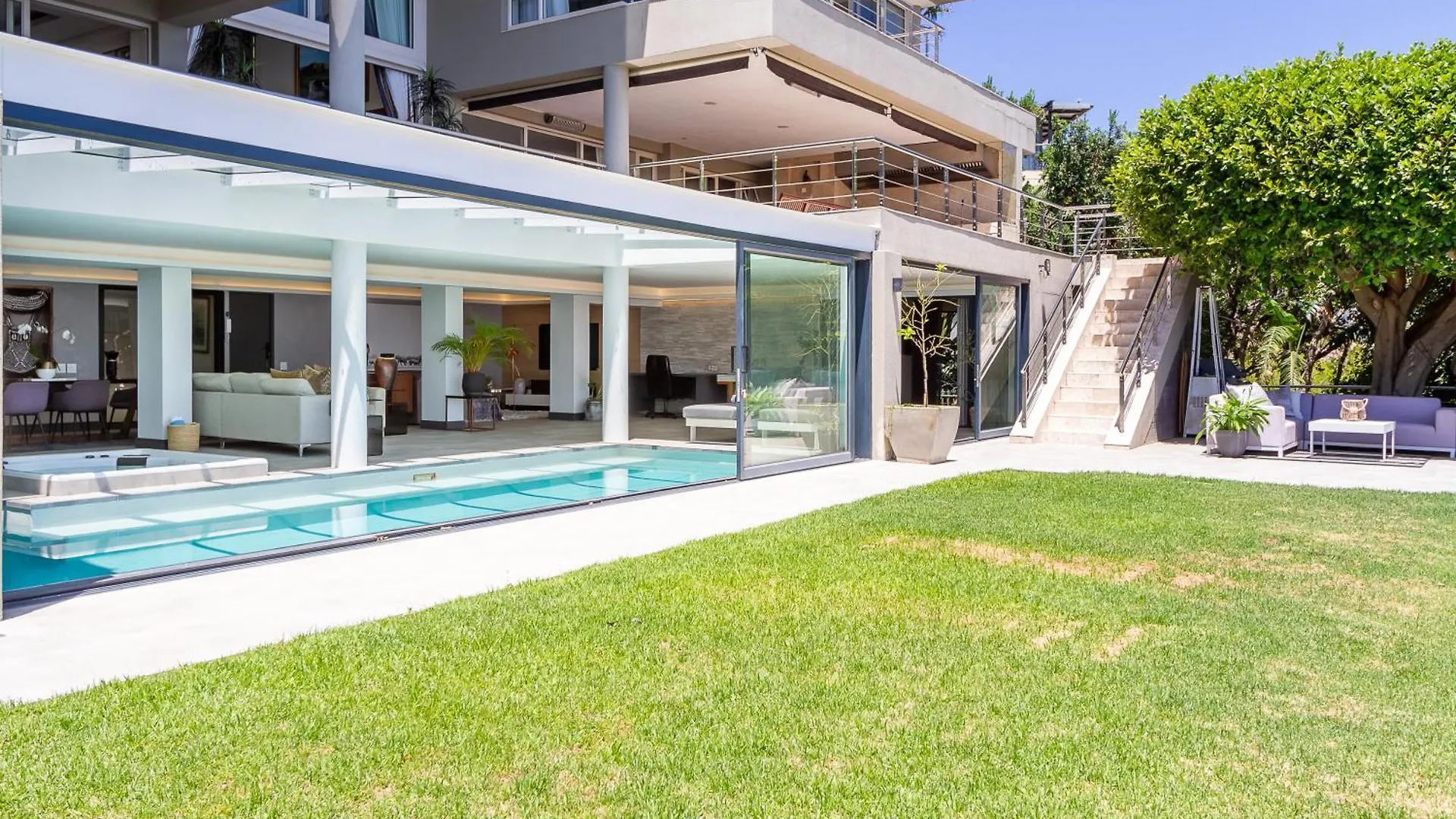 Horizon Sunset Camps Bay Apartment In Cape Town - 2 Bedroom 3 Bathroom No Powercuts